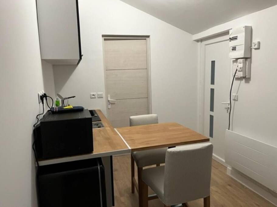 ווילג'וף Studio Avec Terrasse Paris Sud מראה חיצוני תמונה
